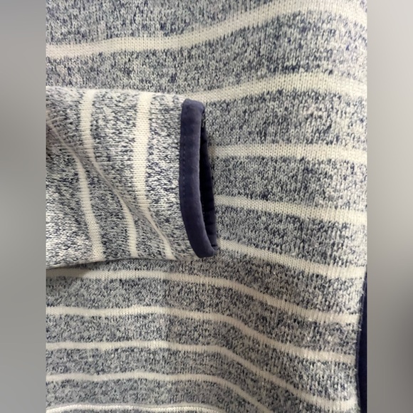 Thread & Supply Blue and White Striped Pockets Pullover 1/4 zip design Size S - Picture 5 of 10